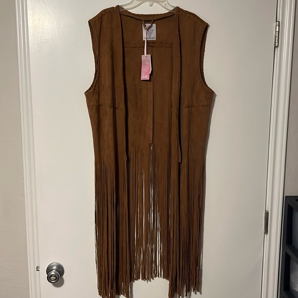 NWT Fornia Fringe Vest